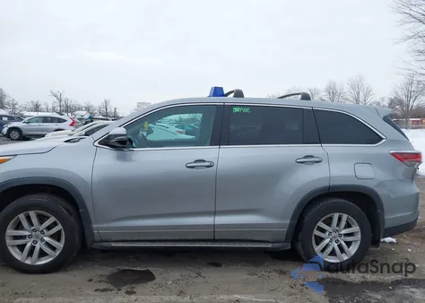 2015 Toyota Highlander Le V6 from USA, damaged, VIN 5TDBKRFH0FS186519